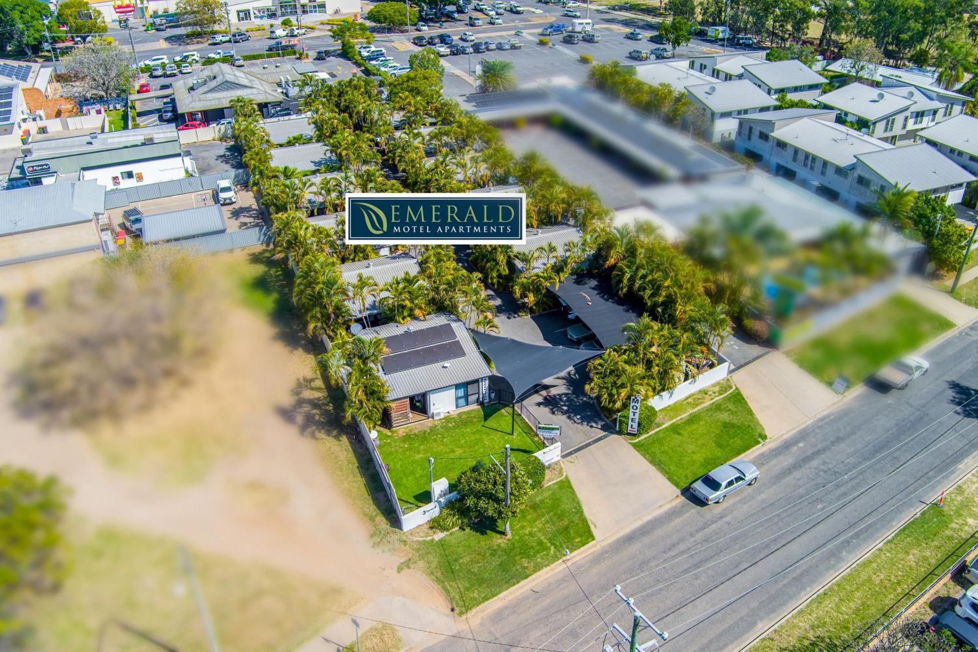 Emerald Motel Apartments Exteriör bild